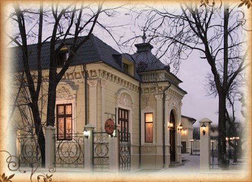 Casa Cu Tei