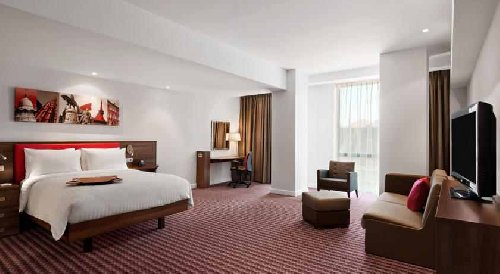 Hampton by Hilton
