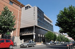 Yaky Center